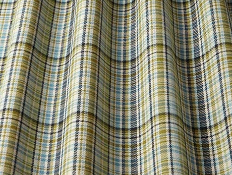 Каталог английских тканей Highgrove - Дизайны: жаккардовая клетка, сутажная вышивка, принт (как на вышивке), геометрический дизайн в катвельвете. 